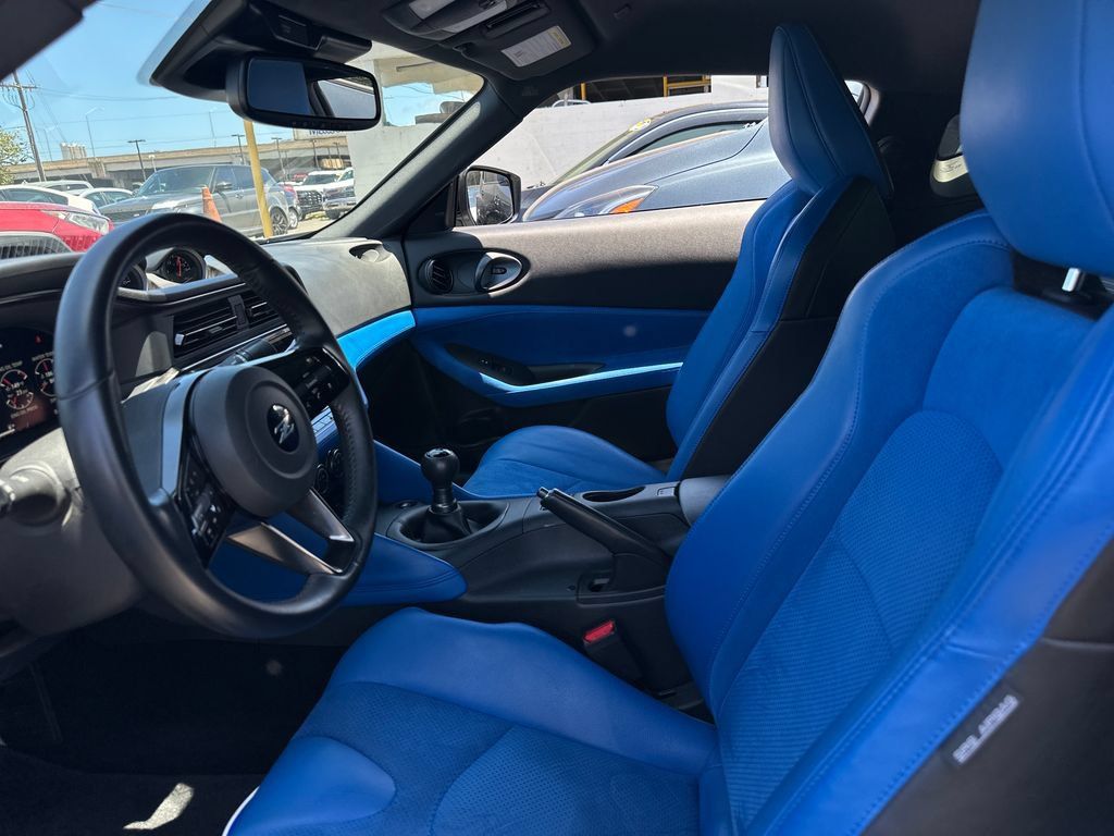 Used 2024 Nissan Z Performance w/ Floor Mat Package RWD image 13
