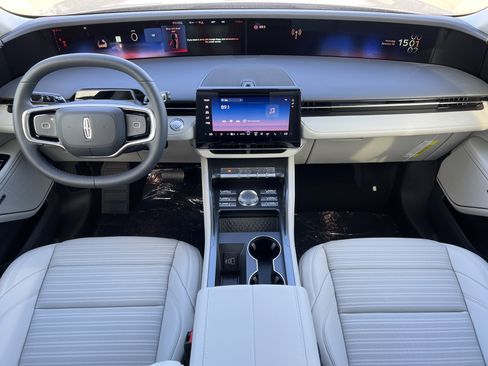 New 2026 Lincoln Nautilus Reserve w/ Jet Appearance Package image 15