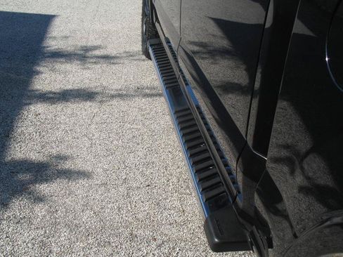 Used 2019 Ford F150 Lariat AWD/4WD image 12