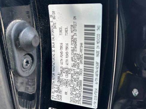Used 2020 Toyota Tacoma SR AWD/4WD image 38
