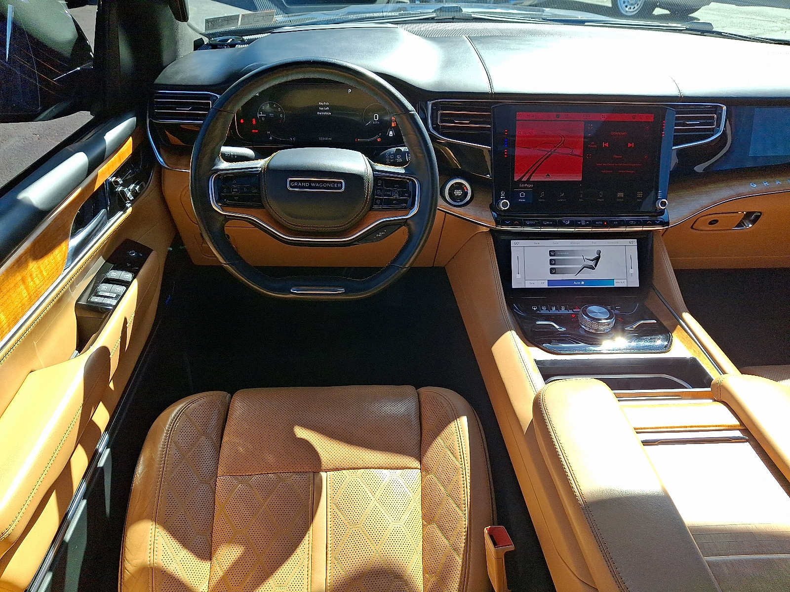 Used 2022 Jeep Grand Wagoneer Series III AWD/4WD image 12