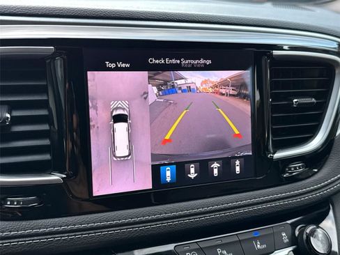 Used 2020 Chrysler Pacifica Limited w/ Advanced Safetytec Group image 31