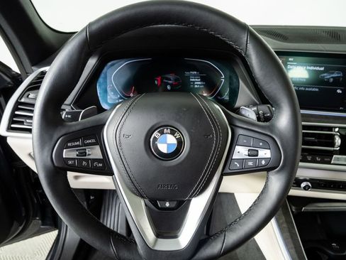Used 2022 BMW X5 sDrive40i w/ Premium Package image 8