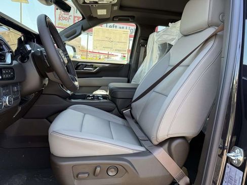 New 2026 GMC Yukon Elevation AWD/4WD image 7