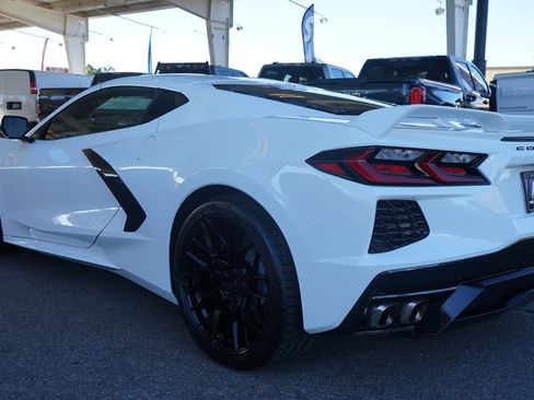 Used 2021 Chevrolet Corvette Stingray Preferred Cpe w/ Z51 Performance Package image 5