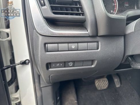 Used 2023 Nissan Rogue SV AWD/4WD image 19
