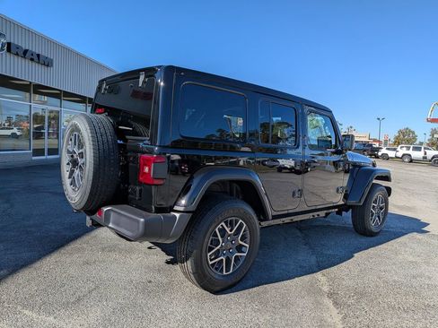 New 2026 Jeep Wrangler Unlimited Sahara image 5