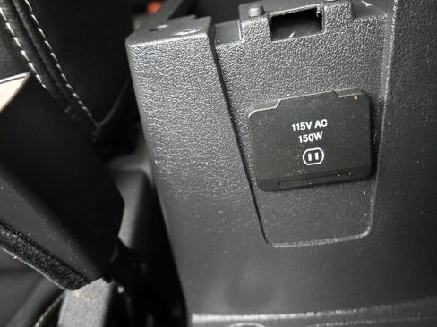 Used 2017 Jeep Patriot High Altitude image 15