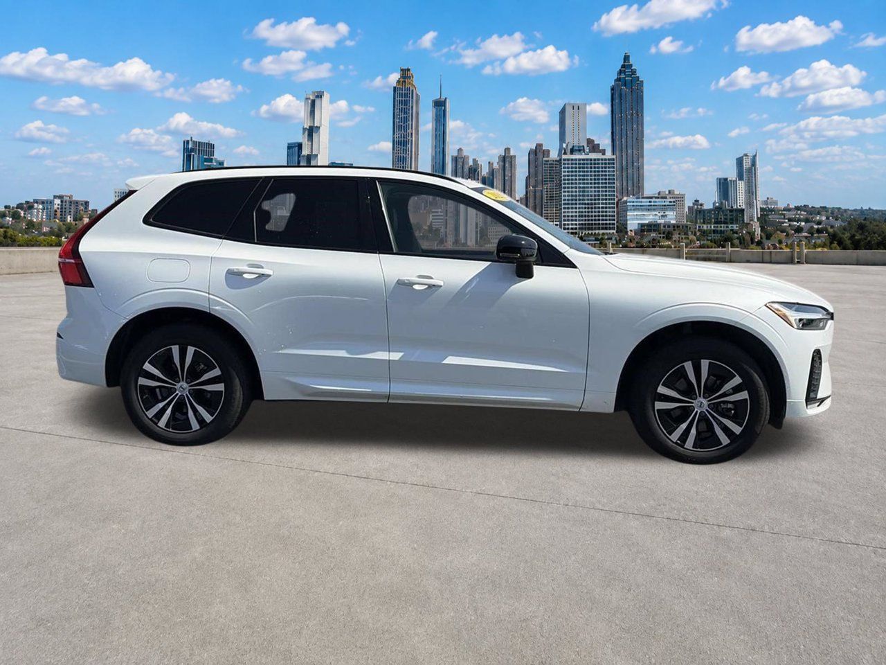 Used 2025 Volvo XC60 B5 Core AWD/4WD image 27