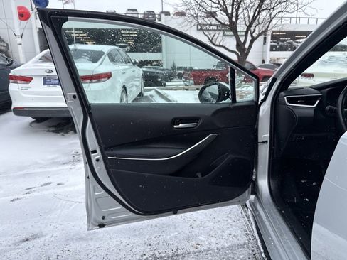 Used 2021 Toyota Corolla SE image 9
