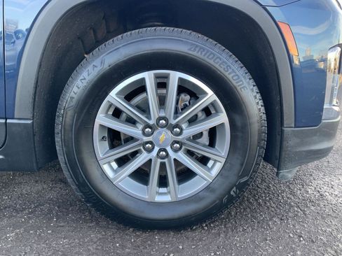Certified 2023 Chevrolet Traverse LT image 9