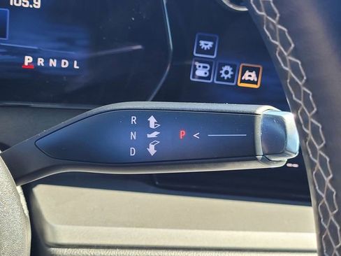 Used 2024 Chevrolet Traverse LT FWD image 18