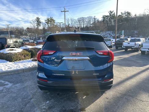 Used 2020 GMC Terrain SLE w/ Driver Convenience Package image 7
