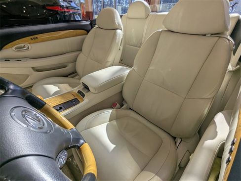 Used 2004 Lexus SC 430 Convertible image 15