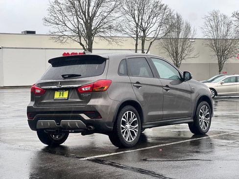 Used 2018 Mitsubishi Outlander Sport ES image 5