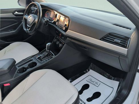 Used 2019 Volkswagen Jetta R-Line image 34