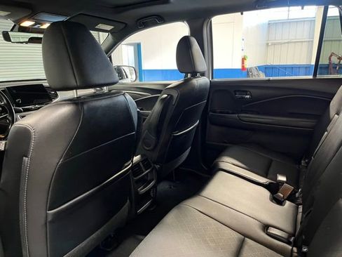 Used 2021 Honda Passport EX-L image 17