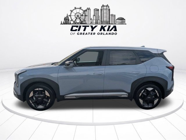 New 2027 Kia Seltos S FWD image 3