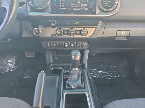 Certified 2019 Toyota Tacoma TRD Sport image 11