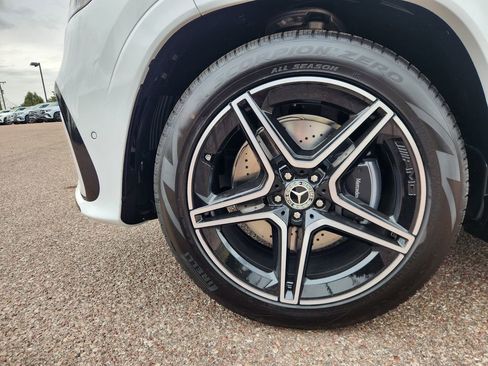 New 2026 Mercedes-Benz GLS 450 4MATIC image 19