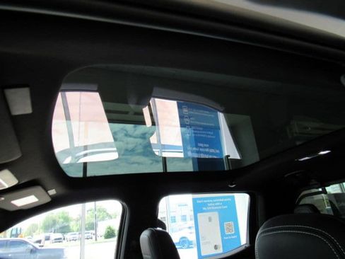 New 2025 GMC Sierra EV Denali image 8