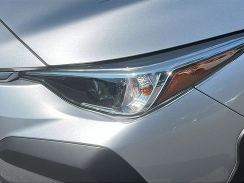 Certified 2024 Subaru Crosstrek 2.0i Premium image 8