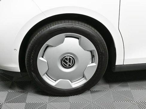 New 2025 Volkswagen ID. Buzz Pro S image 28