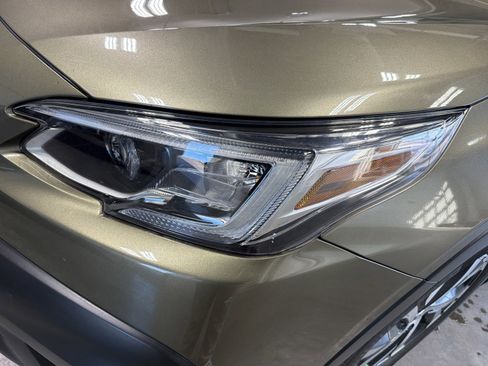 Certified 2022 Subaru Outback Touring image 3