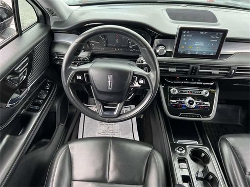 Certified 2021 Lincoln Corsair Standard w/ Equipment Group 101A image 11