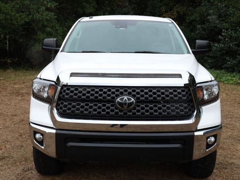 Used 2018 Toyota Tundra SR5 w/ SR5 Upgrade Package AWD/4WD image 8
