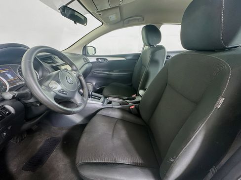 Used 2019 Nissan Sentra S image 13