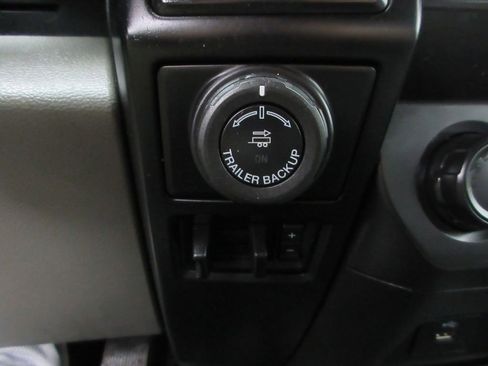 Used 2019 Ford F150 XL w/ Equipment Group 101A Mid image 32