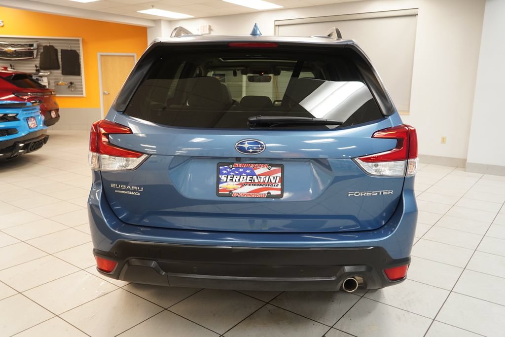 Used 2021 Subaru Forester Limited AWD/4WD image 9