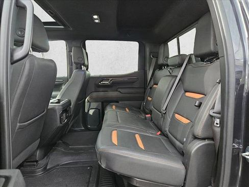 Used 2023 GMC Sierra 1500 AT4 w/ AT4 Premium Package AWD/4WD image 18