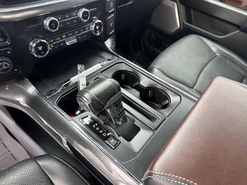 Used 2021 Ford F150 Lariat w/ Equipment Group 502A High image 22