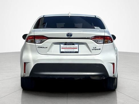 Certified 2024 Toyota Corolla LE w/ LE Convenience Package FWD image 4