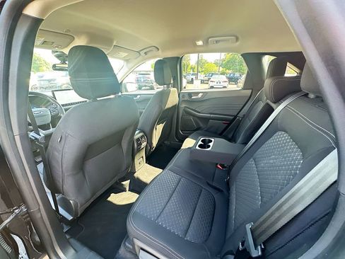 Used 2023 Ford Escape Active w/ Tech Pack #2 AWD/4WD image 4