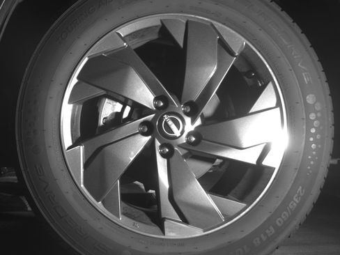 Used 2025 Nissan Rogue SV image 12