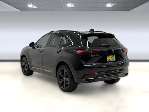 Used 2025 Buick Envision Sport Touring AWD/4WD image 2