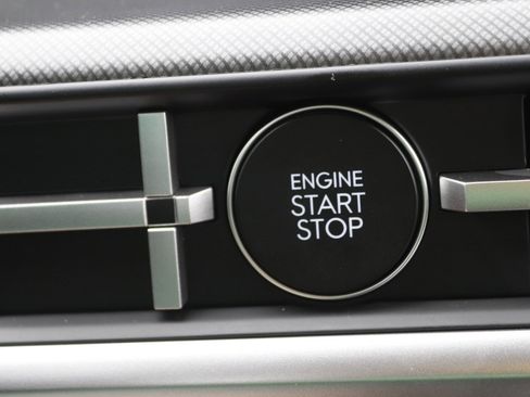 New 2025 Hyundai Santa Fe SE image 18