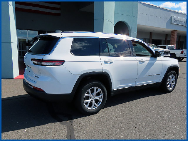 Used 2022 Jeep Grand Cherokee L Limited AWD/4WD image 8
