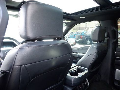 Certified 2022 Ford F150 Lariat w/ Equipment Group 502A High image 18