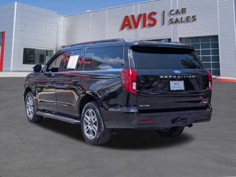 Used 2025 Ford Expedition Max Active AWD/4WD image 9