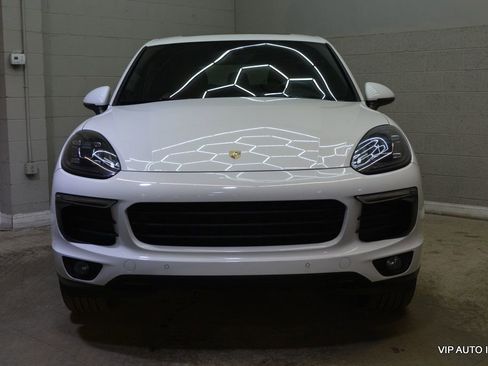 Used 2016 Porsche Cayenne image 33