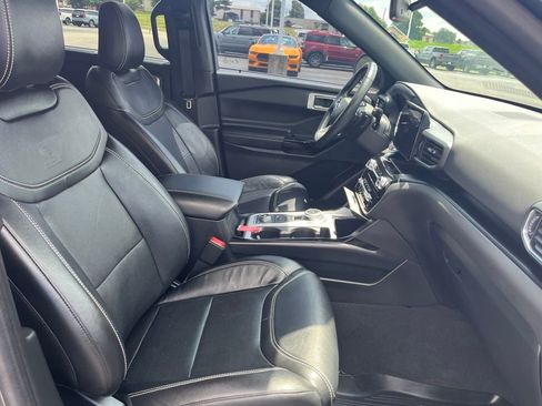 Used 2023 Ford Explorer ST w/ Equipment Group 401A AWD/4WD image 10