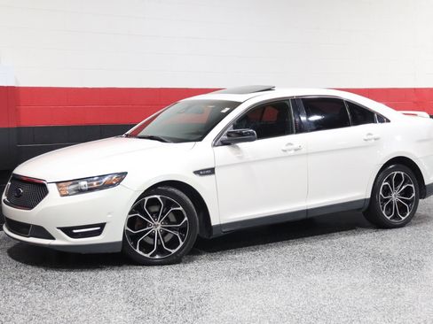 Used 2013 Ford Taurus SHO image 17