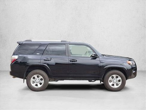 Used 2023 Toyota 4Runner SR5 Premium w/ Moonroof Package AWD/4WD image 4