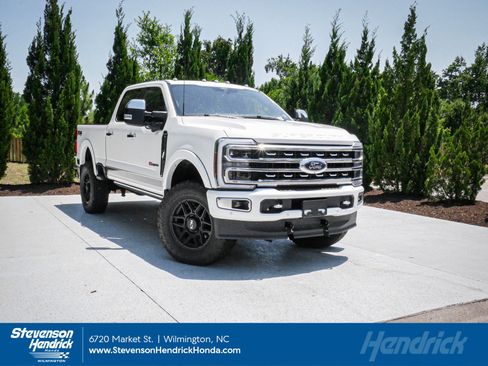 Used 2024 Ford F350 Platinum AWD/4WD image 1