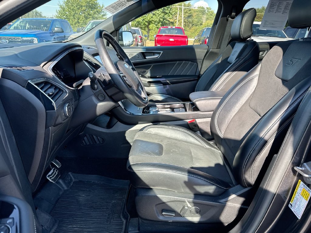 Used 2019 Ford Edge ST w/ Convenience Package AWD/4WD image 21
