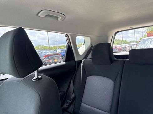 Used 2025 Kia Soul LX w/ LX Technology Package FWD image 30